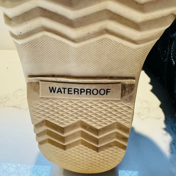 Sorel Women’s winter boots size US 6 - Picture 7 of 8